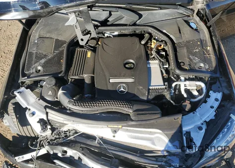 2017 Mercedes-Benz C 300 4Matic из США, поврежденный, VIN 55SWF4KB1HU207099